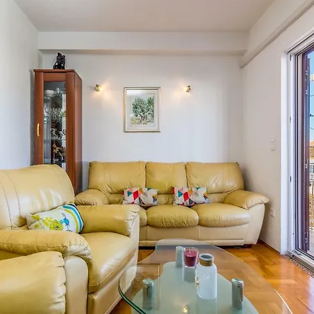 Dominik Appartement *